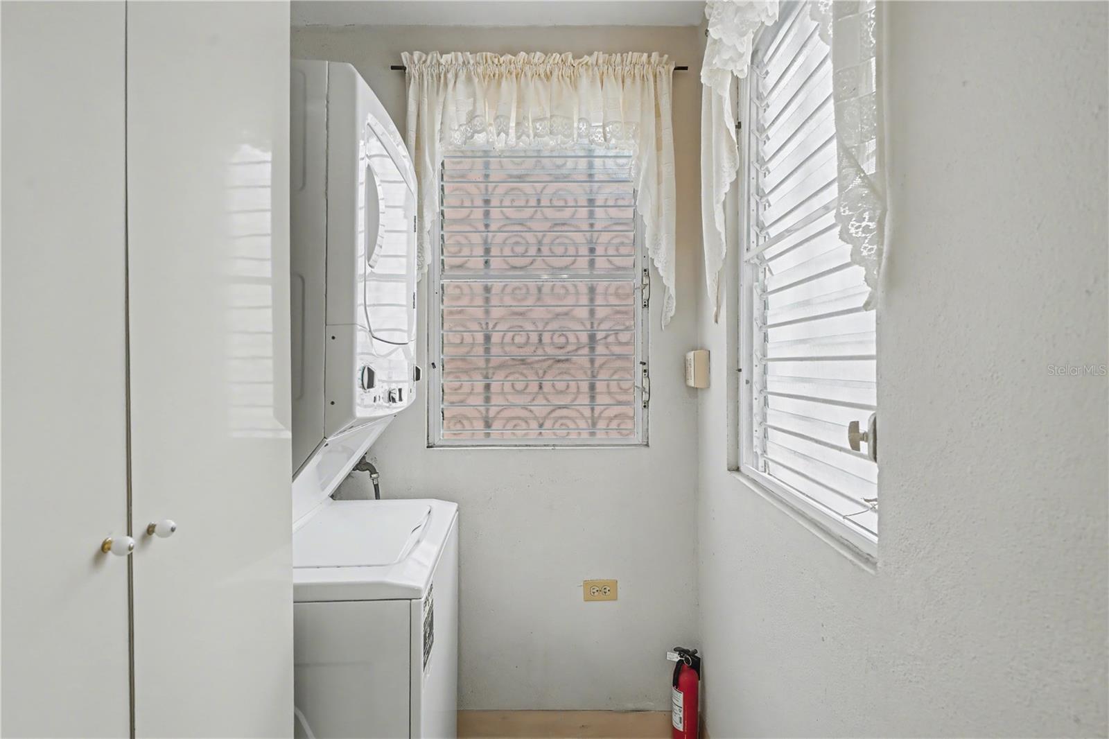 URB. LAS MADRES DEL SAGRADO CORAZON DE JESUS - Residential Income