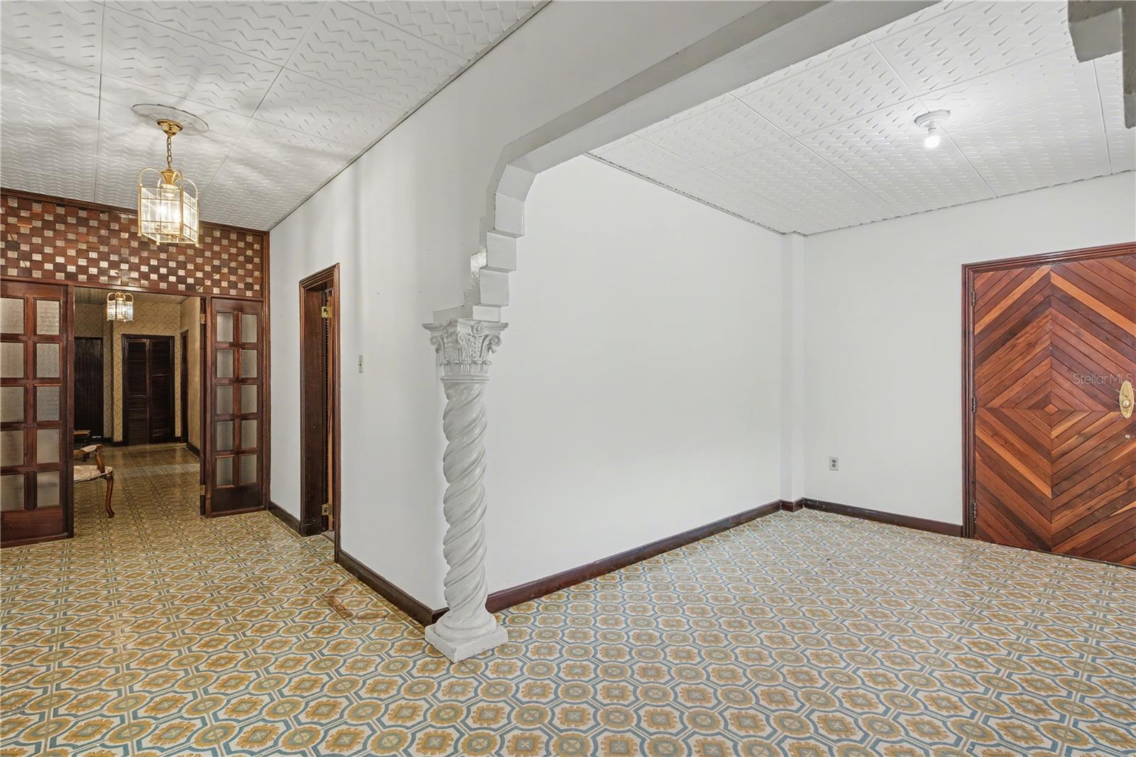 URB. LAS MADRES DEL SAGRADO CORAZON DE JESUS - Residential Income