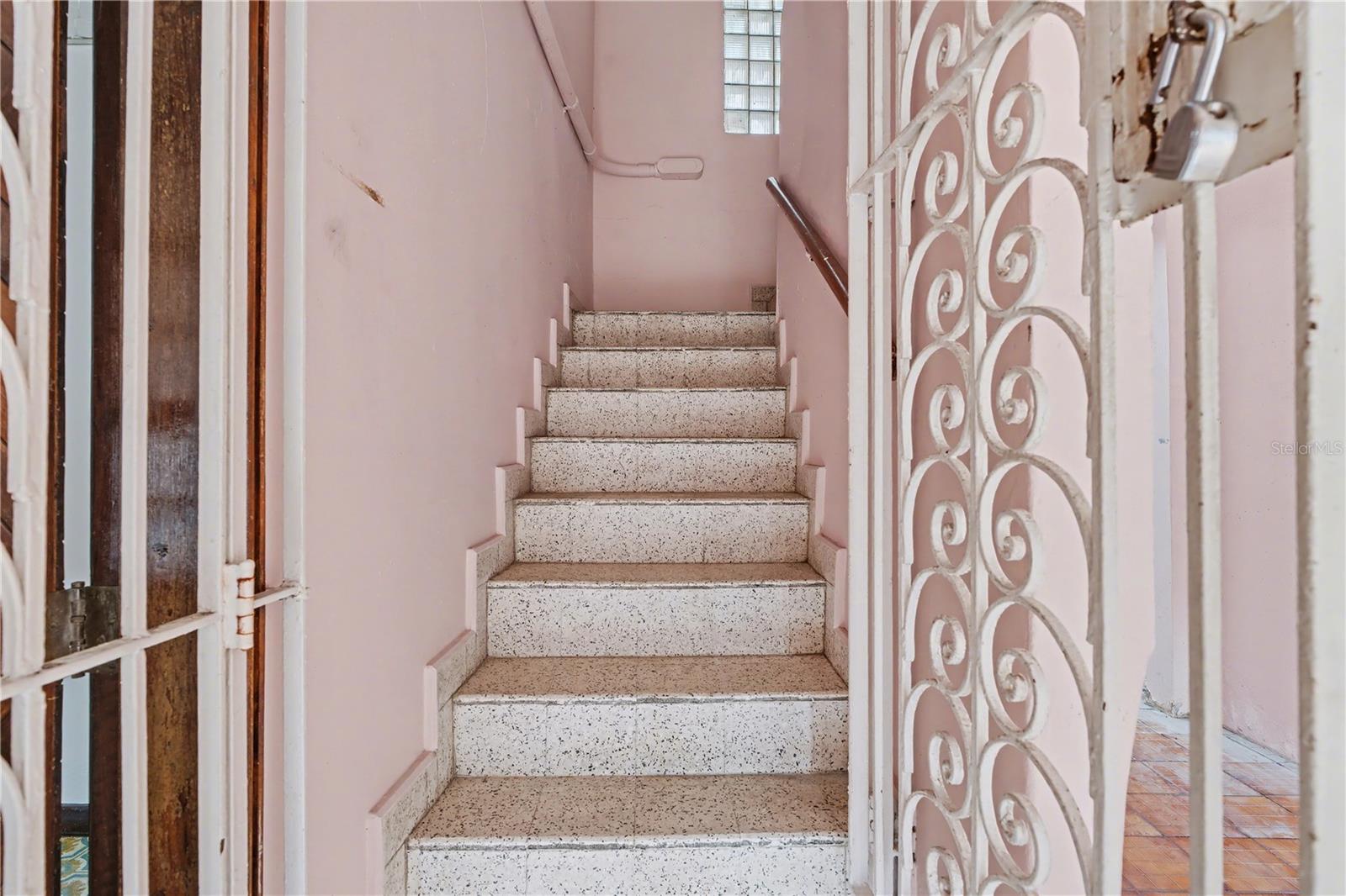 URB. LAS MADRES DEL SAGRADO CORAZON DE JESUS - Residential Income