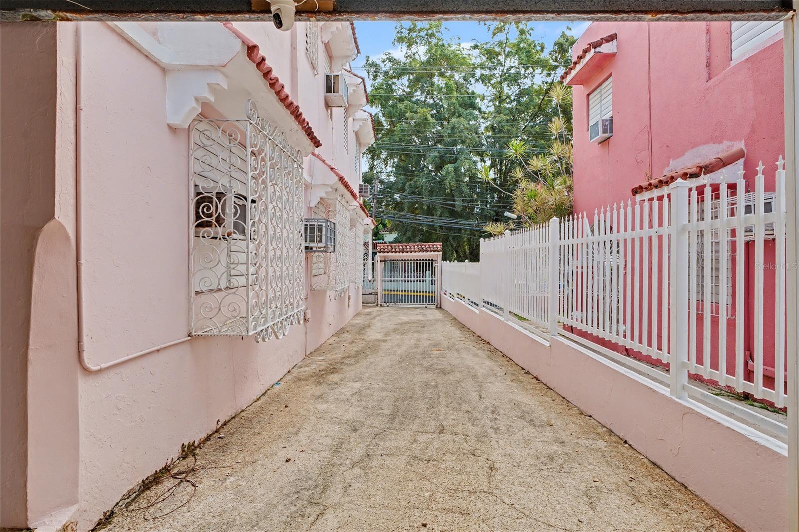 URB. LAS MADRES DEL SAGRADO CORAZON DE JESUS - Residential Income