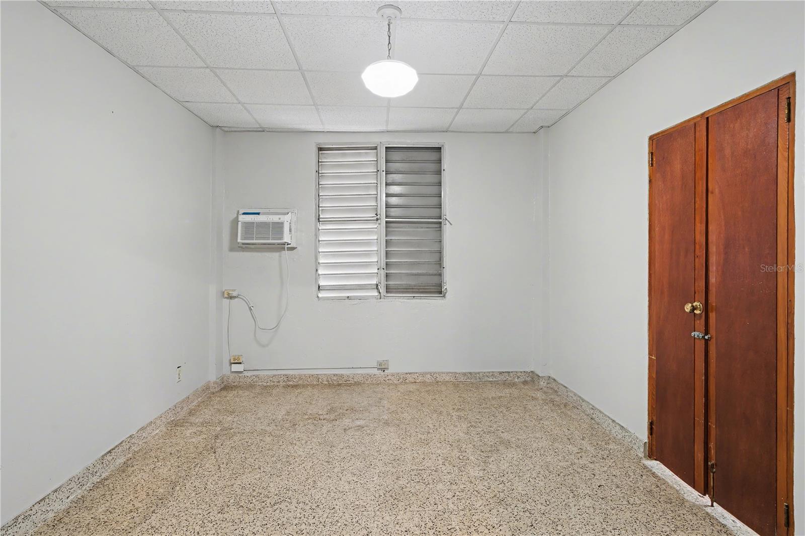 URB. LAS MADRES DEL SAGRADO CORAZON DE JESUS - Residential Income