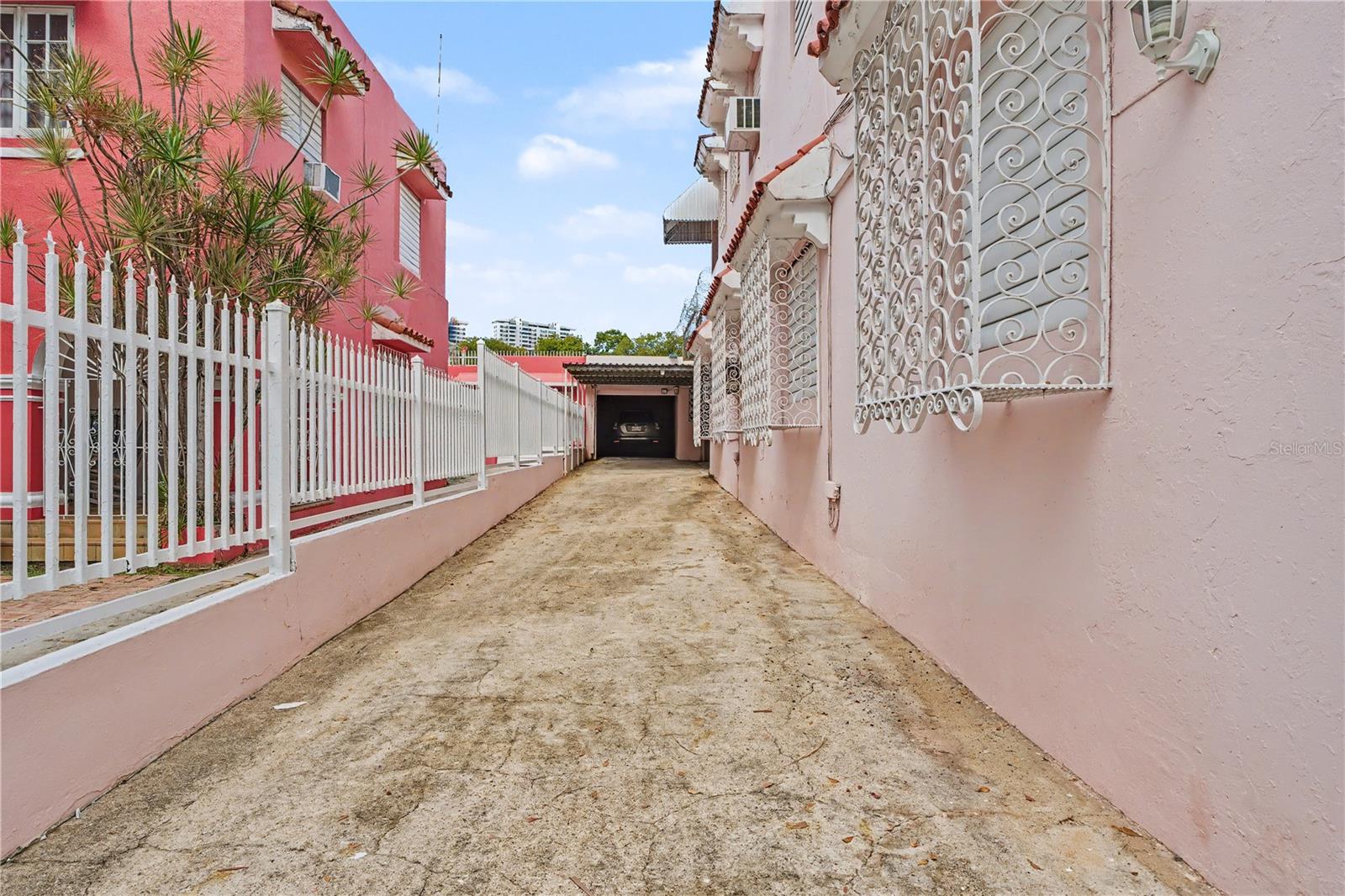 URB. LAS MADRES DEL SAGRADO CORAZON DE JESUS - Residential Income