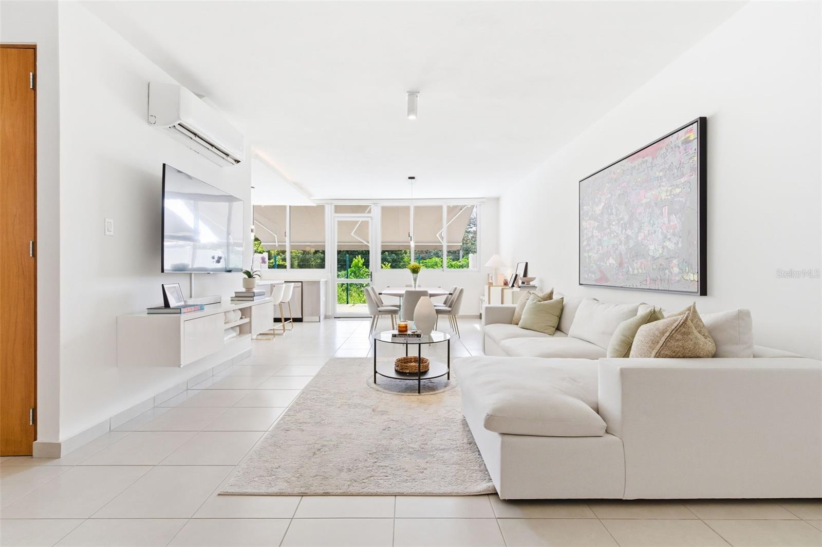 URBANIZATION ROTONDA DOWNTOWN - Residential Lease