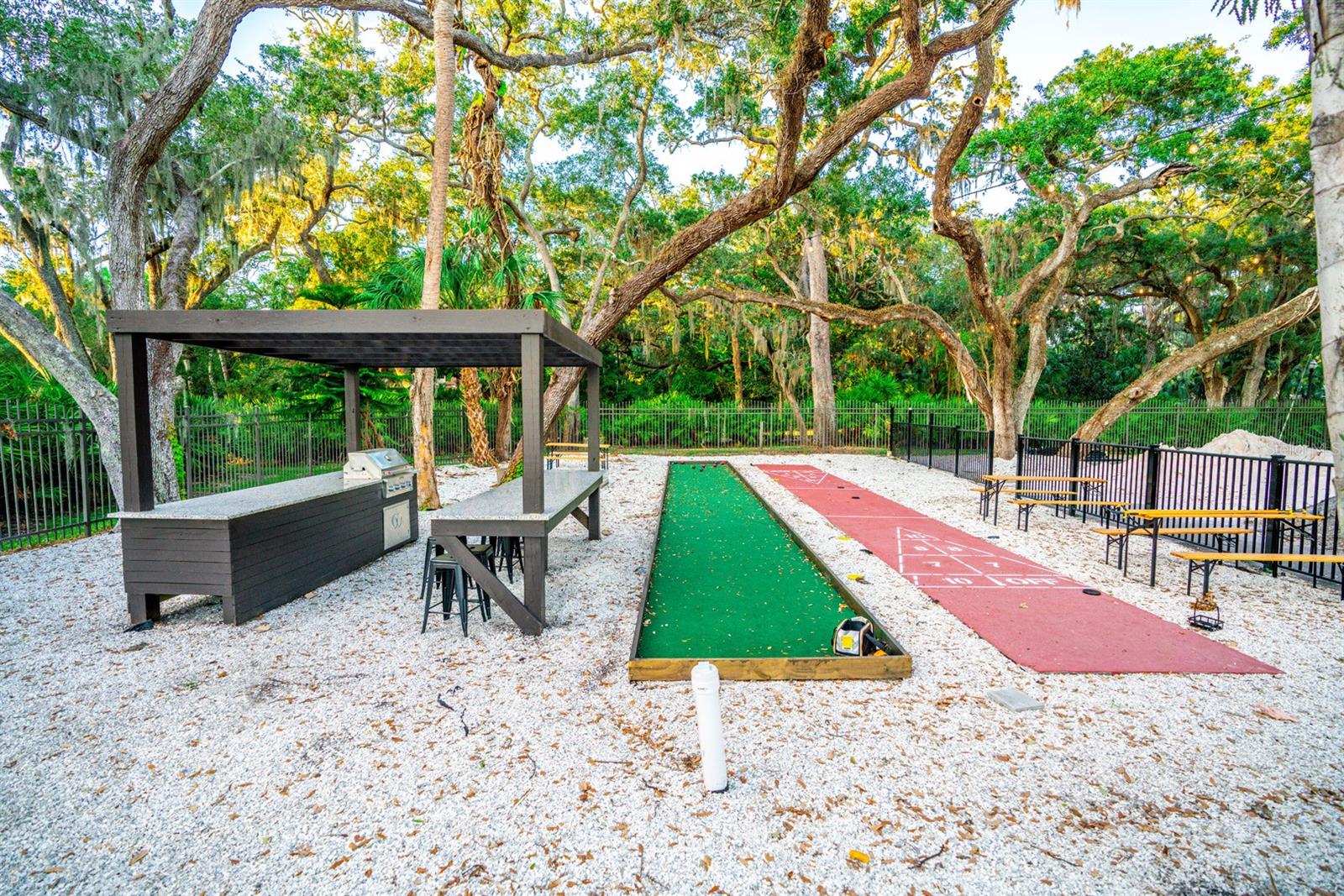 GOLF COURSE & JUNGLE SUB REV MAP PT REP - Residential Lease