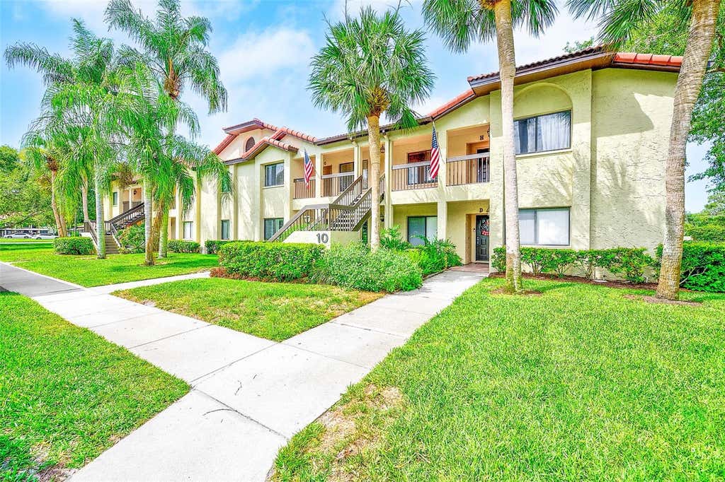 Photo of 1801 E Lake Road #10F, Palm Harbor, FL 34685 (MLS # TB8516544)