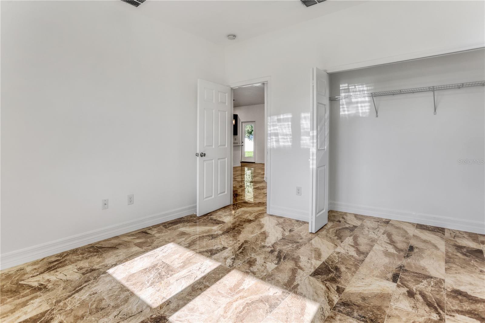 LAKE VIEW FARMS - Residential