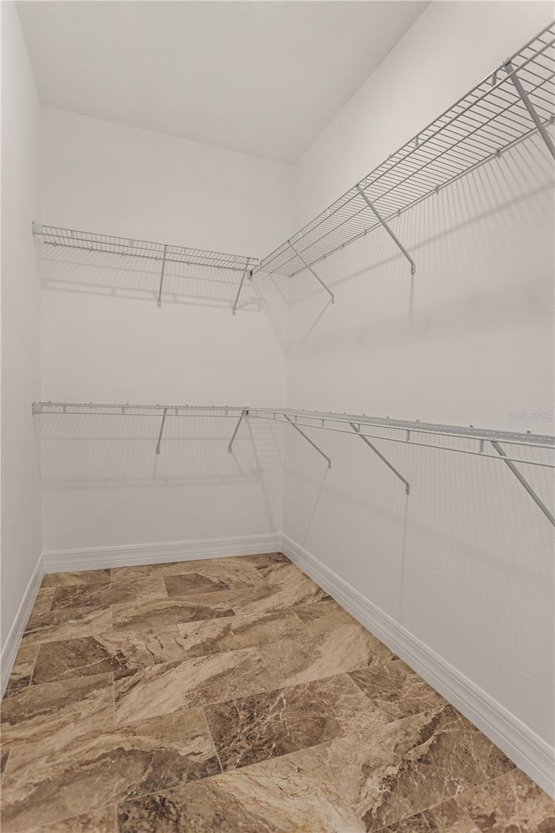 LAKE VIEW FARMS - Residential