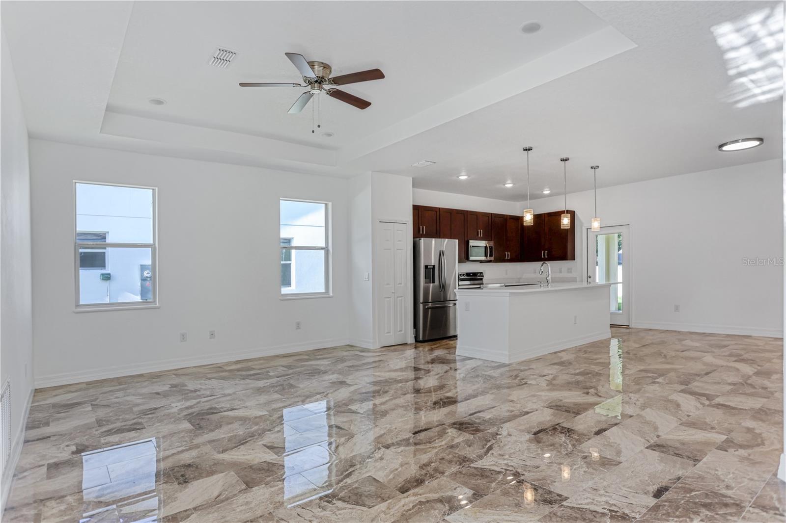 LAKE VIEW FARMS - Residential