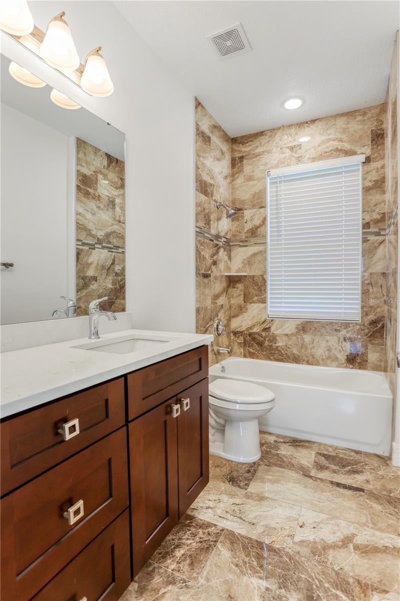 LAKE VIEW FARMS - Residential