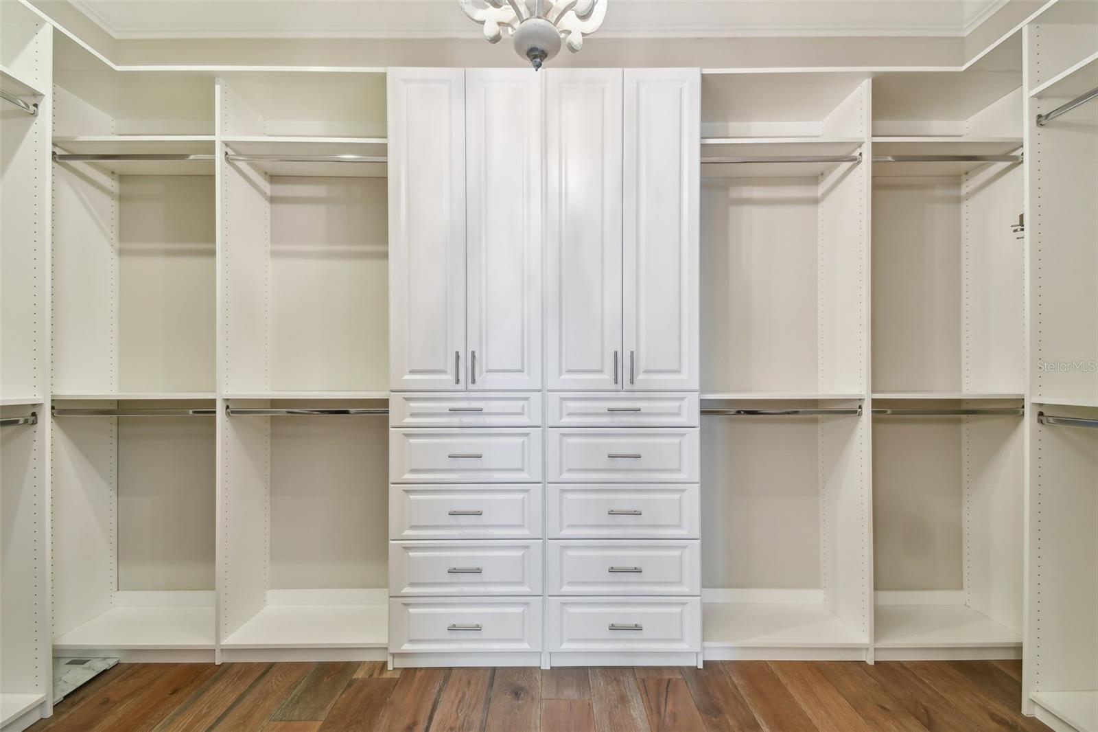 KEYSTONE ESTATES SUB - Residential