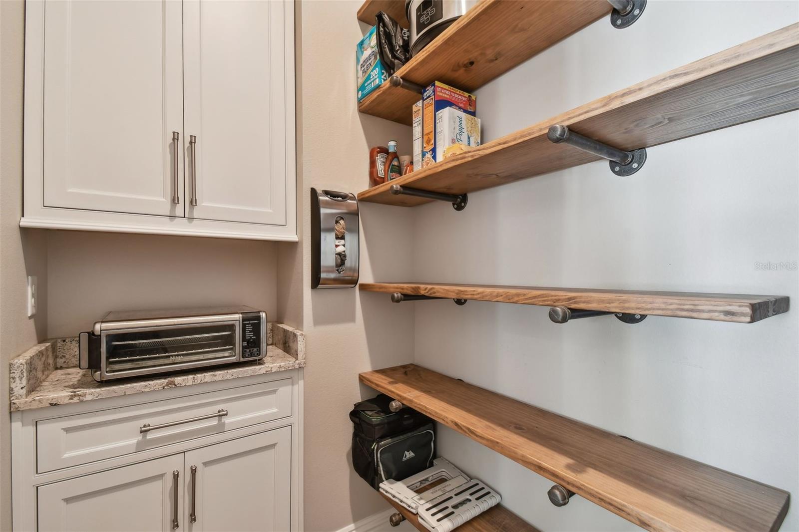 KEYSTONE ESTATES SUB - Residential