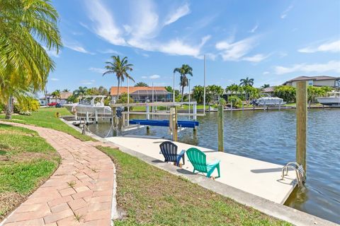 A home in PUNTA GORDA