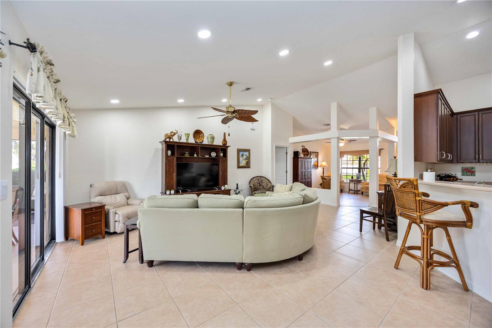 ROTONDA WEST WHITE MARSH - Residential