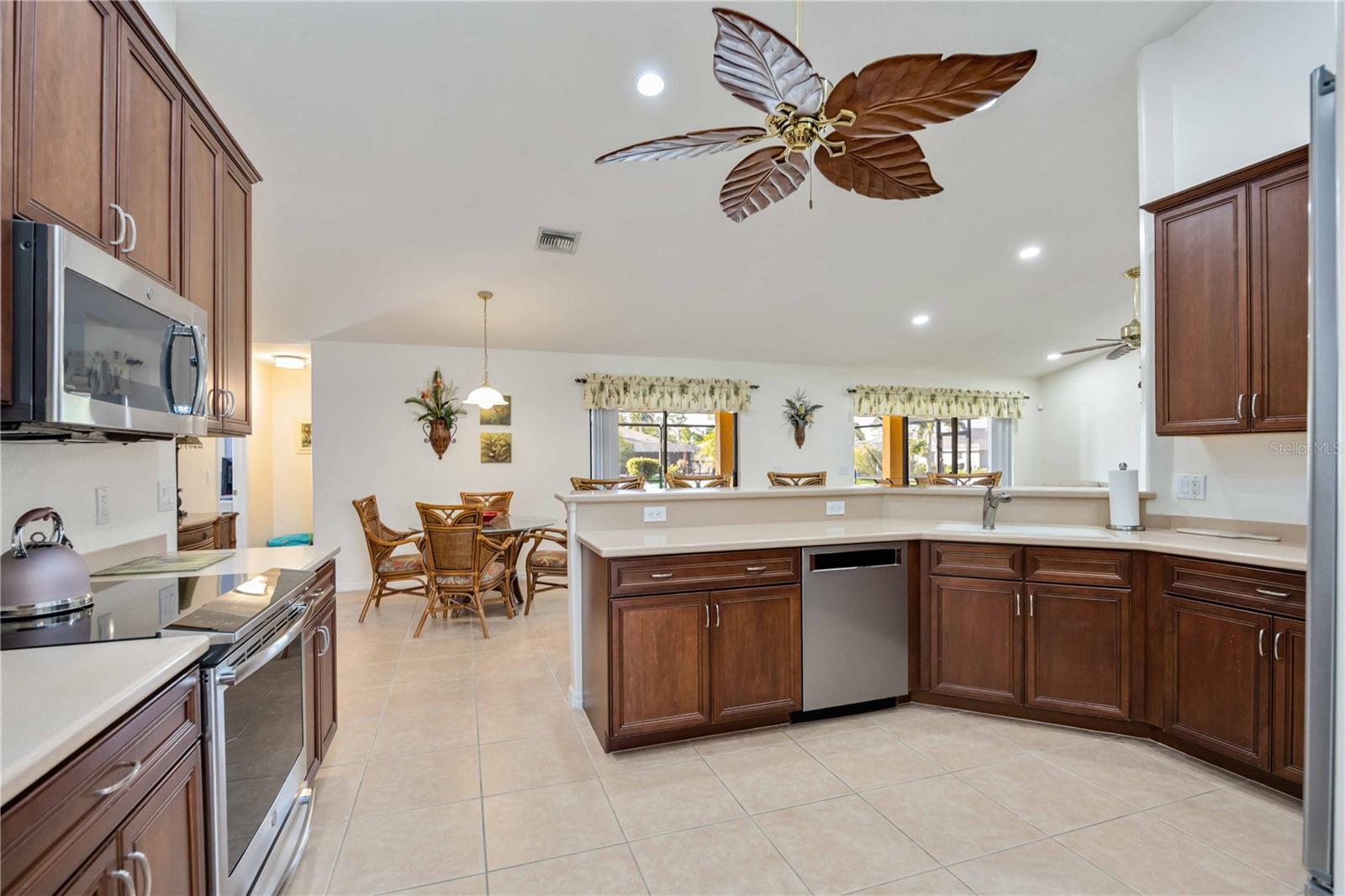 ROTONDA WEST WHITE MARSH - Residential