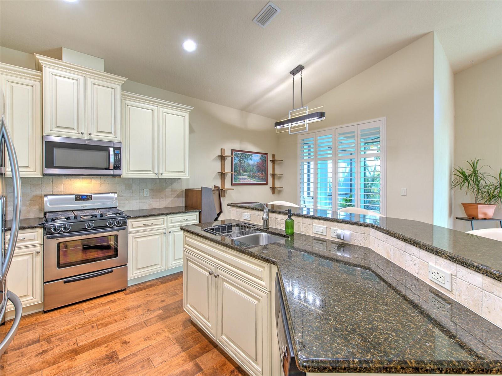 COUNTRYSIDE COVE - Residential