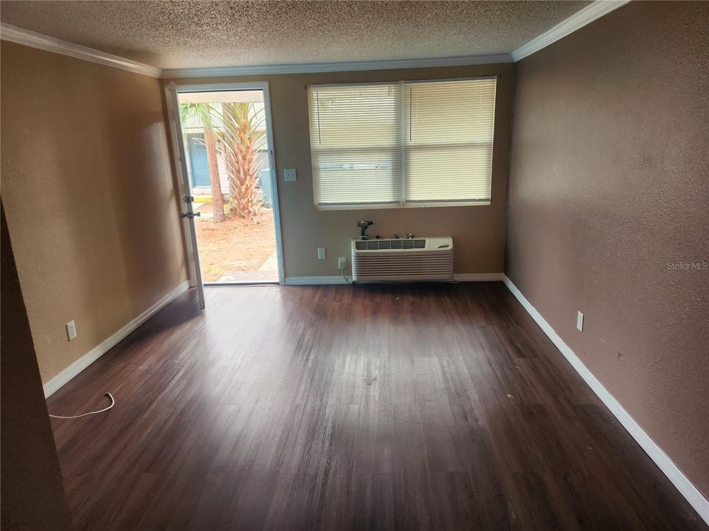 Photo of 5901 Bryce Lane #5956, Tampa, FL 33615 (MLS # TB8483615)