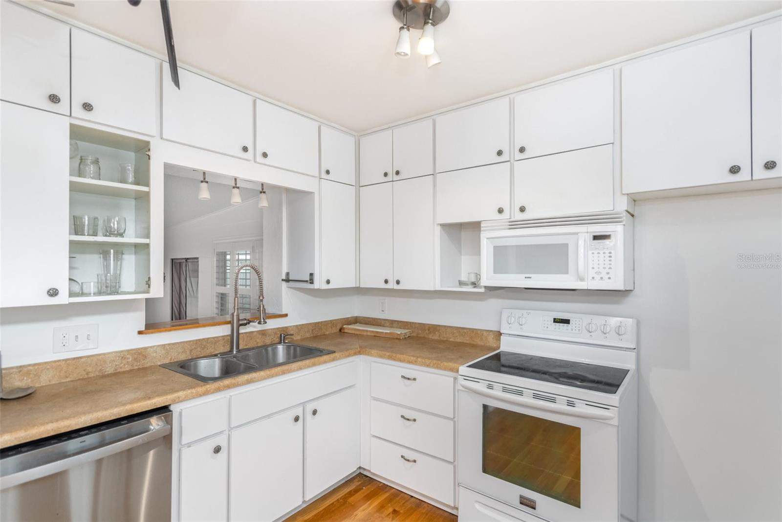2503 JAMIE CIRCLE