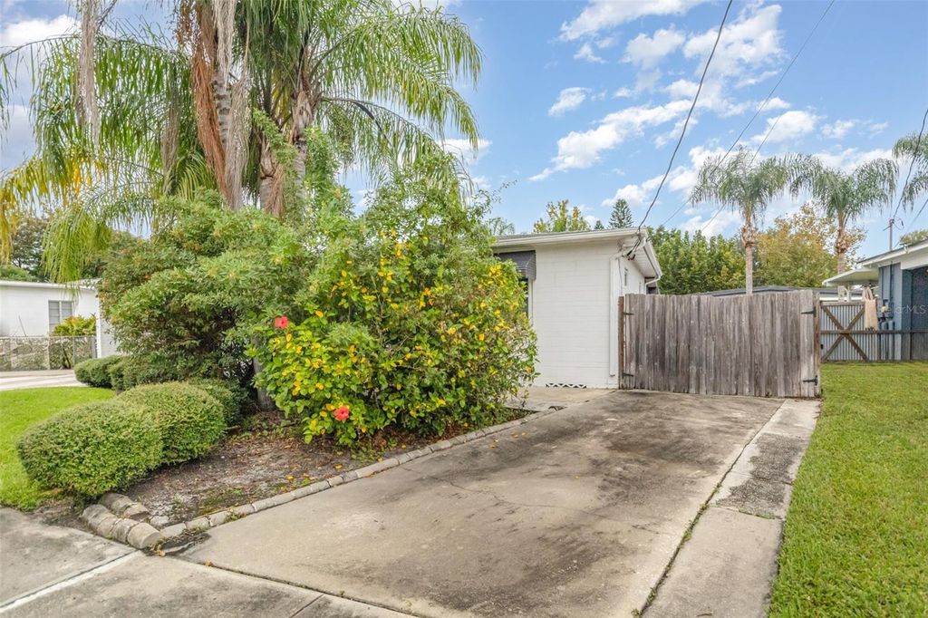 Photo of 2503 Jamie Circle, Orlando, FL 32803 (MLS # O6350445)