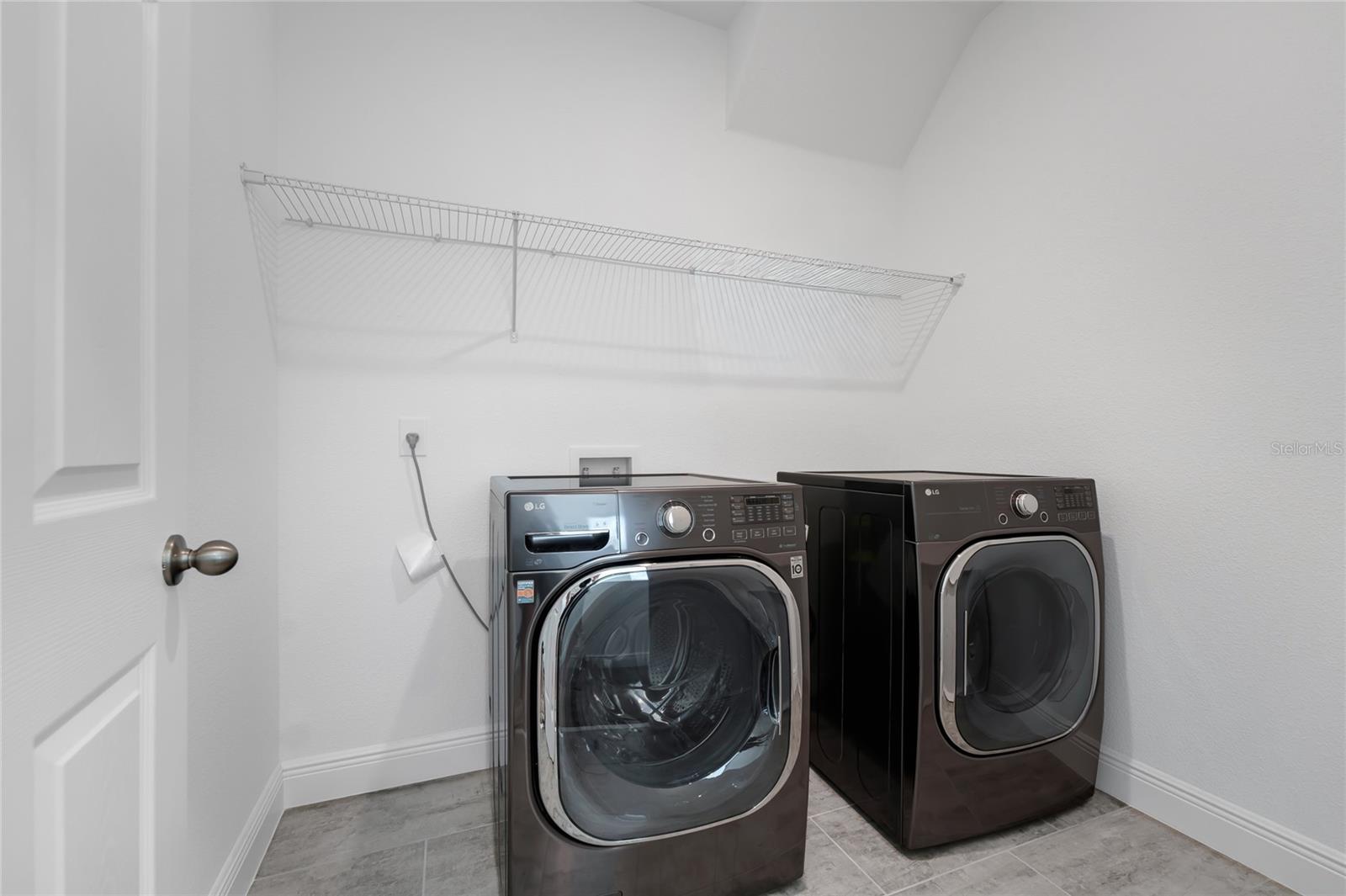 ENCLAVE AT HAWKS CREST - Residential