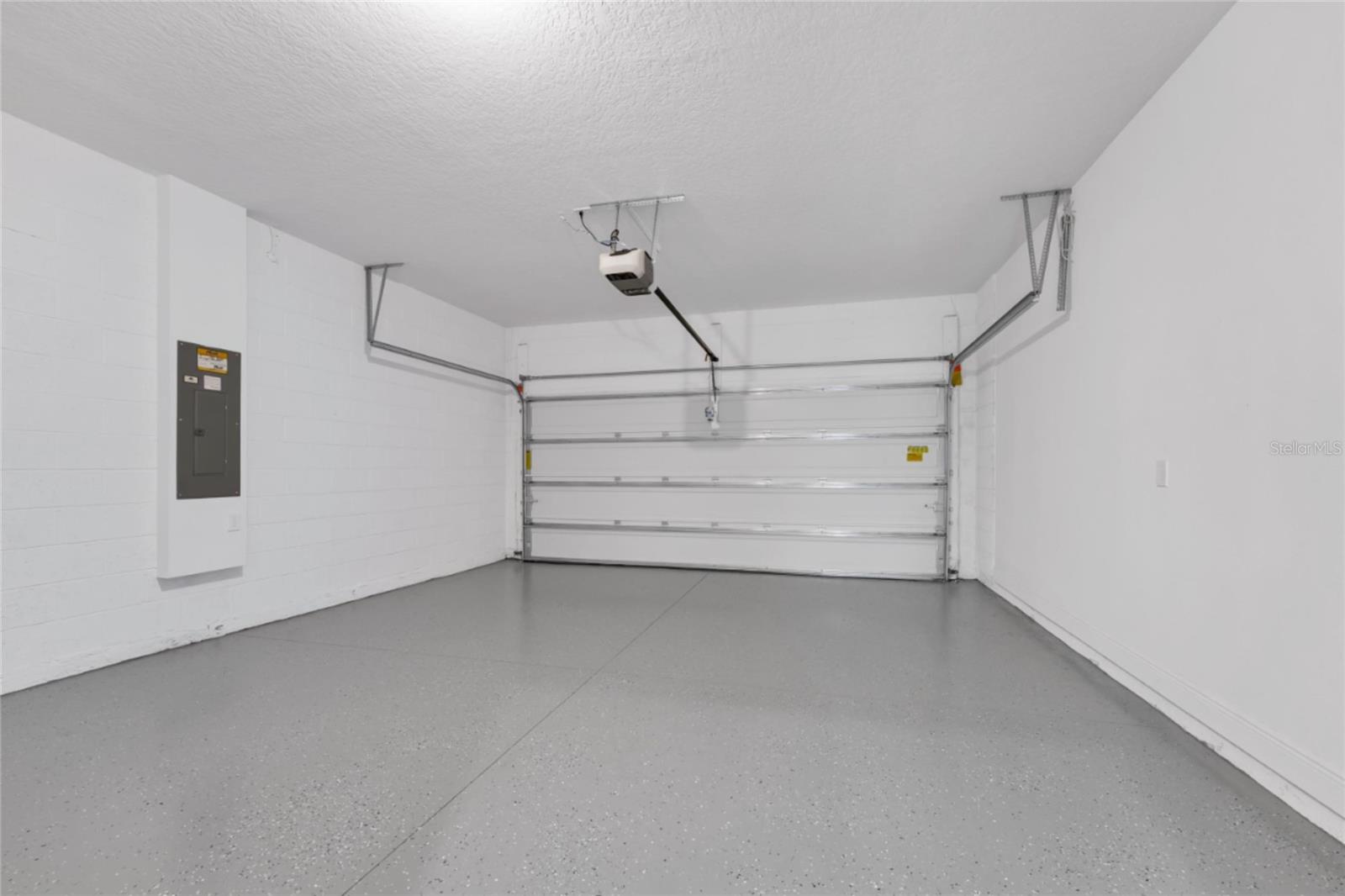 ENCLAVE AT HAWKS CREST - Residential