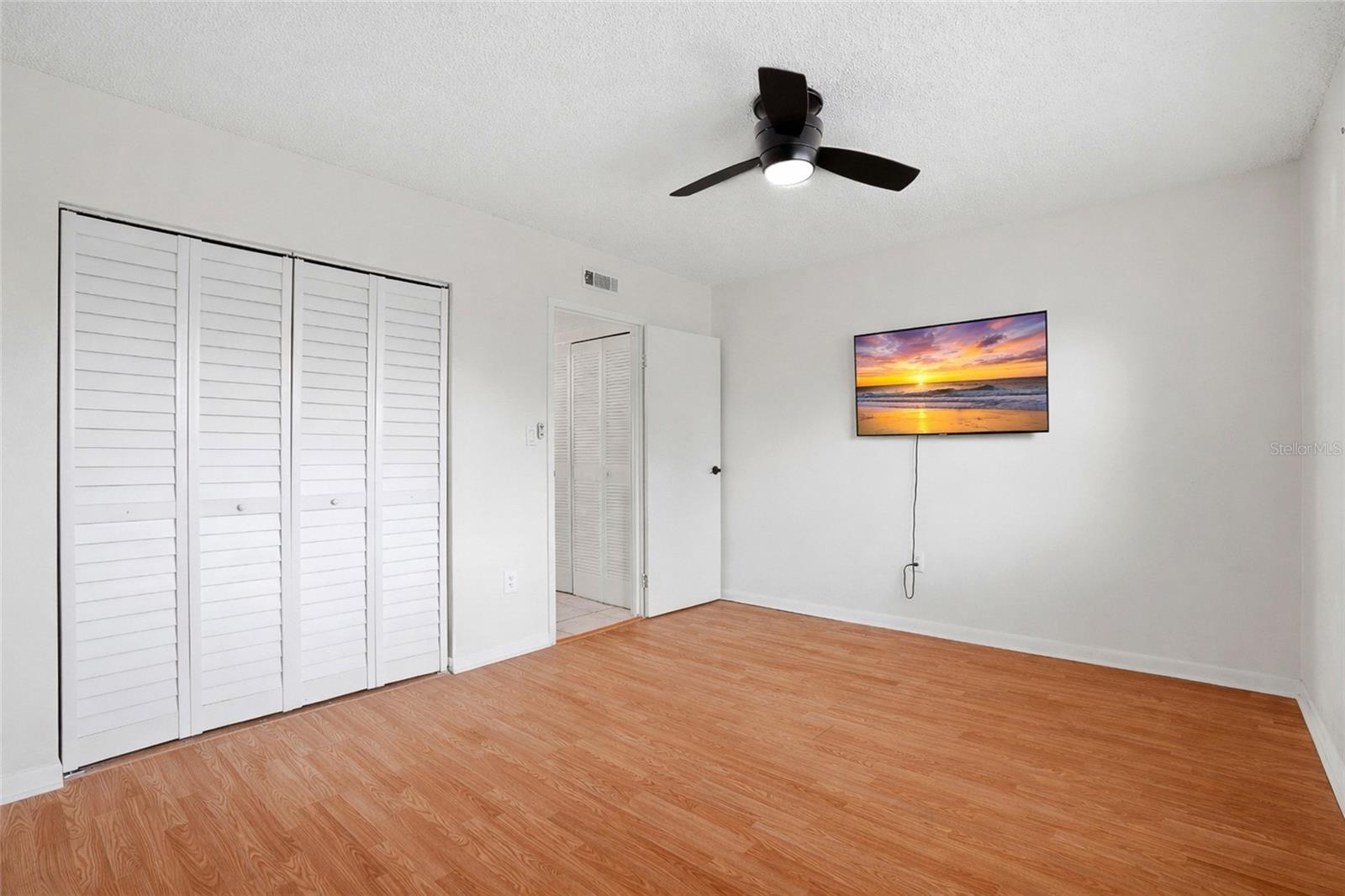 TRADEWINDS CONDO - Residential