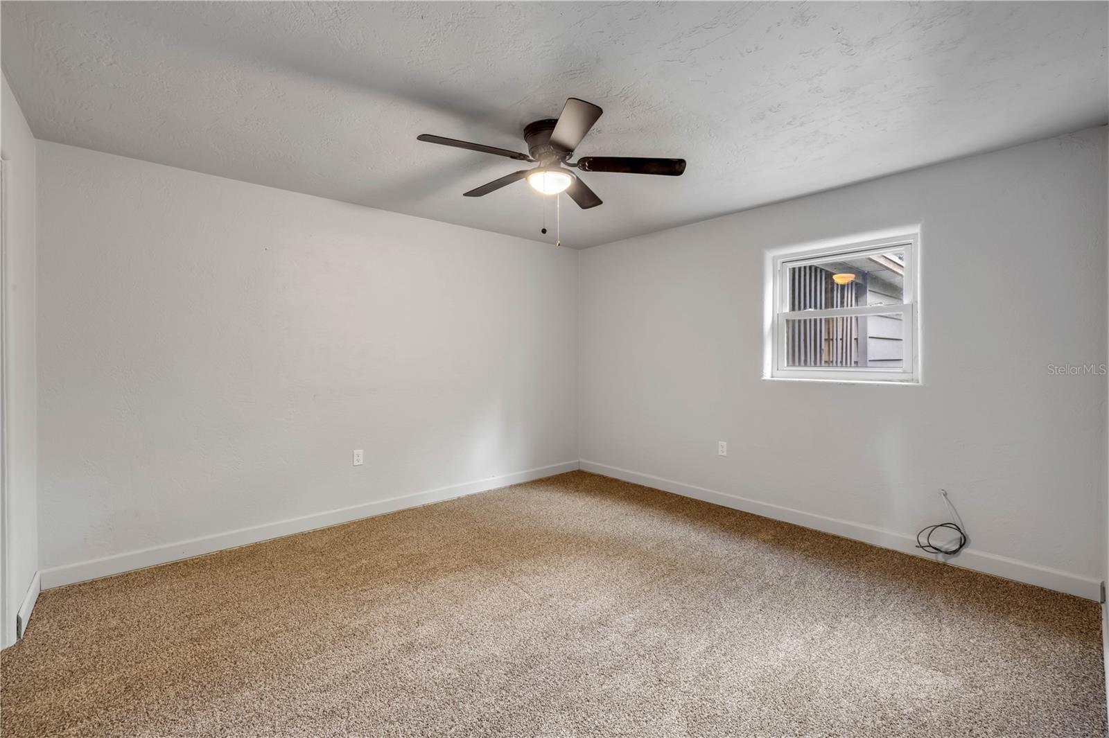 ELLISON HOMES ROYAL - Residential