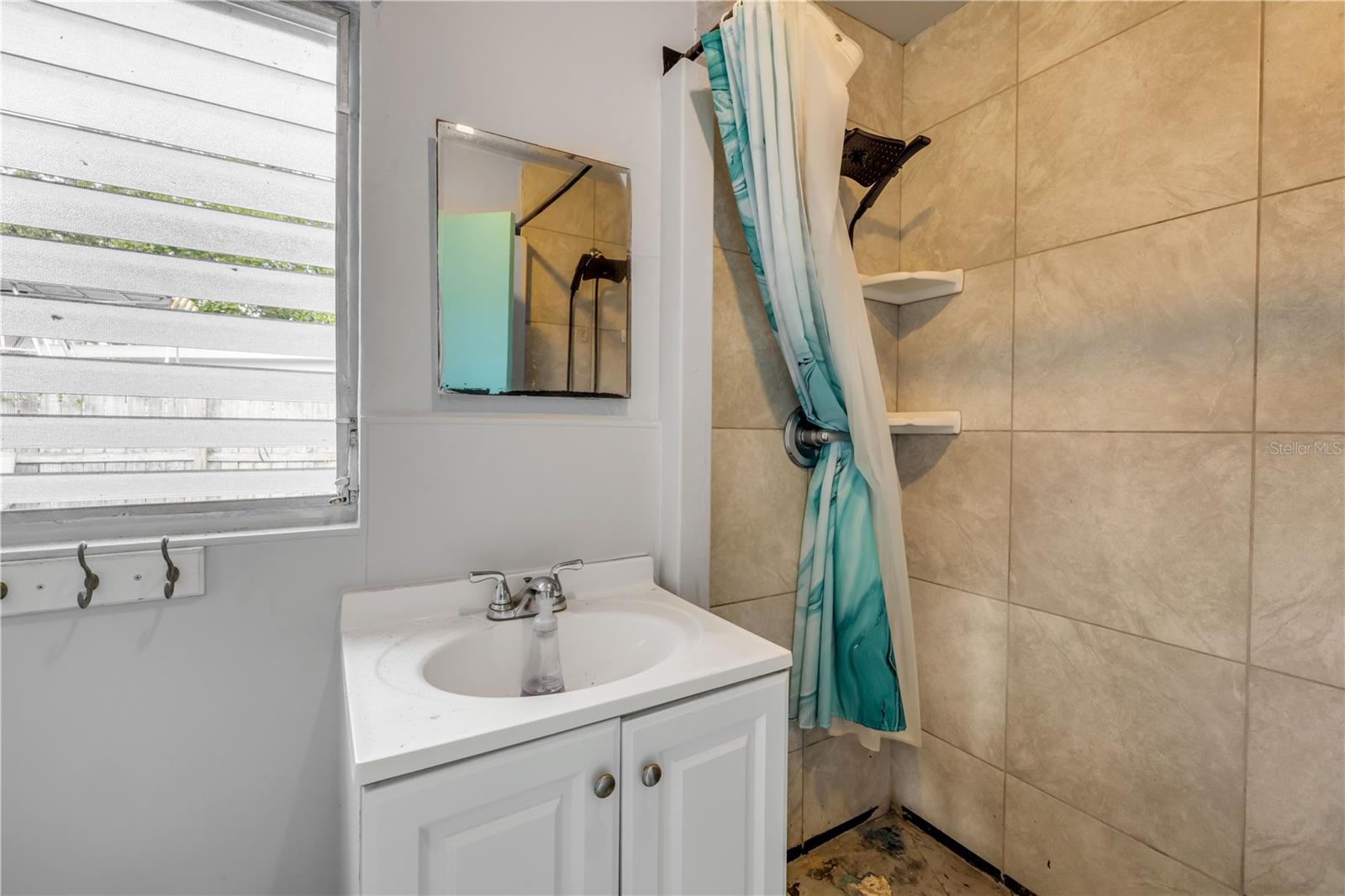 ELLISON HOMES ROYAL - Residential