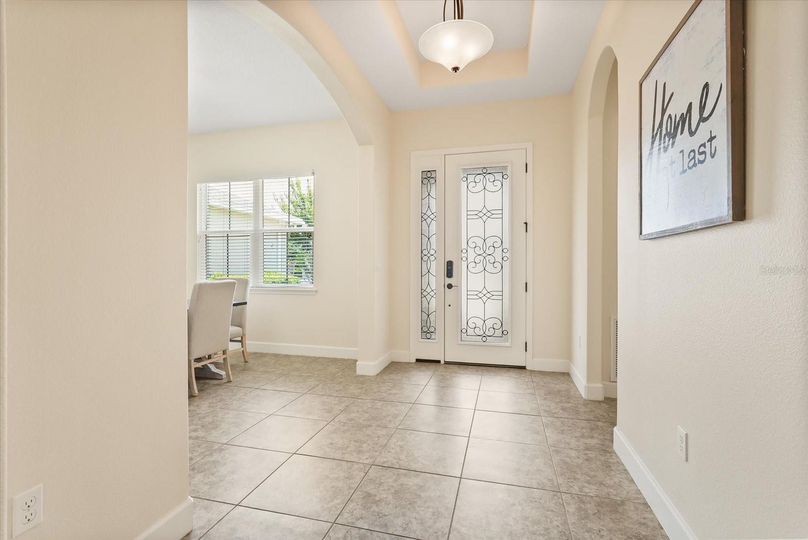 1686 VICTORIA GARDENS DRIVE