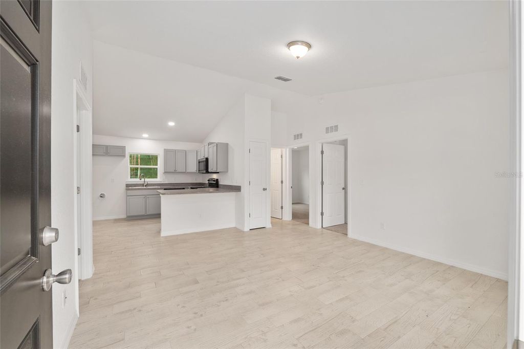 Photo of 14885 SW 23rd Place, Ocala, FL 34481 (MLS # G5112375)