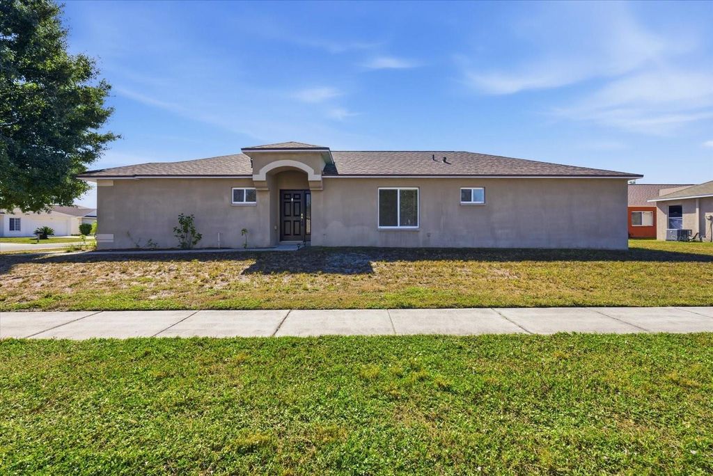 Photo of 12923 Fieldmoor Court, Riverview, FL 33579 (MLS # O6359110)