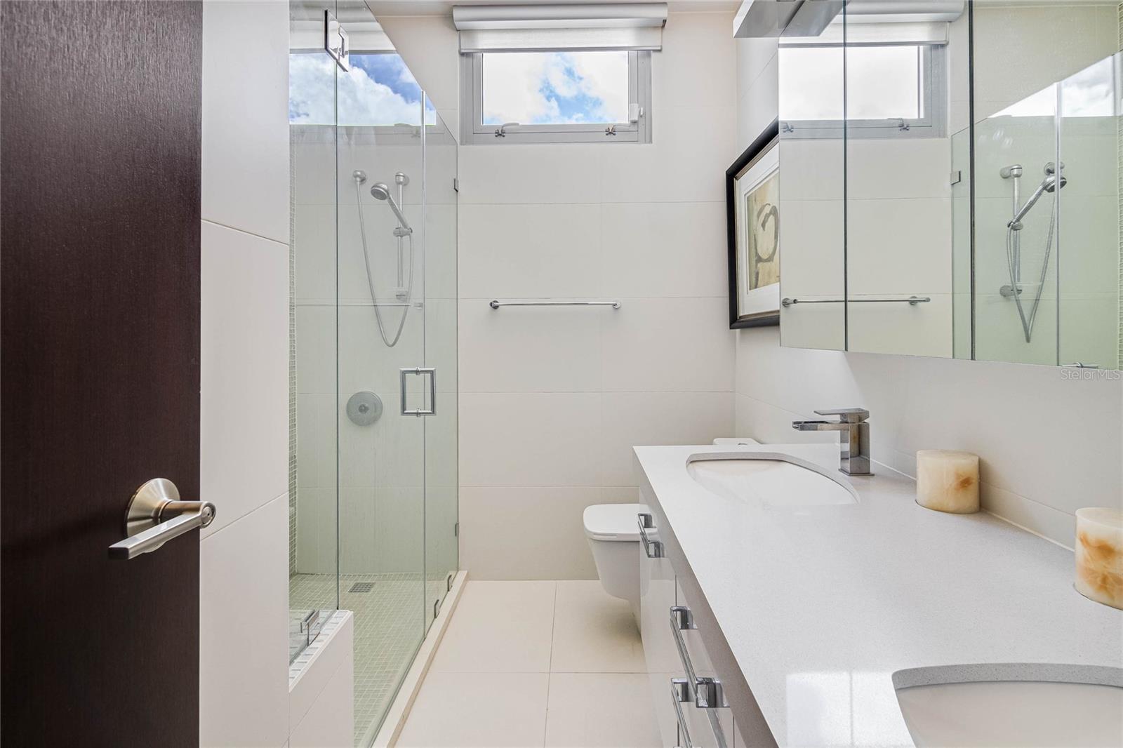 URB BALDWIN PARK - Residential