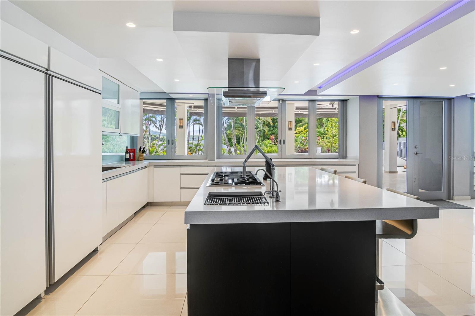 URB BALDWIN PARK - Residential