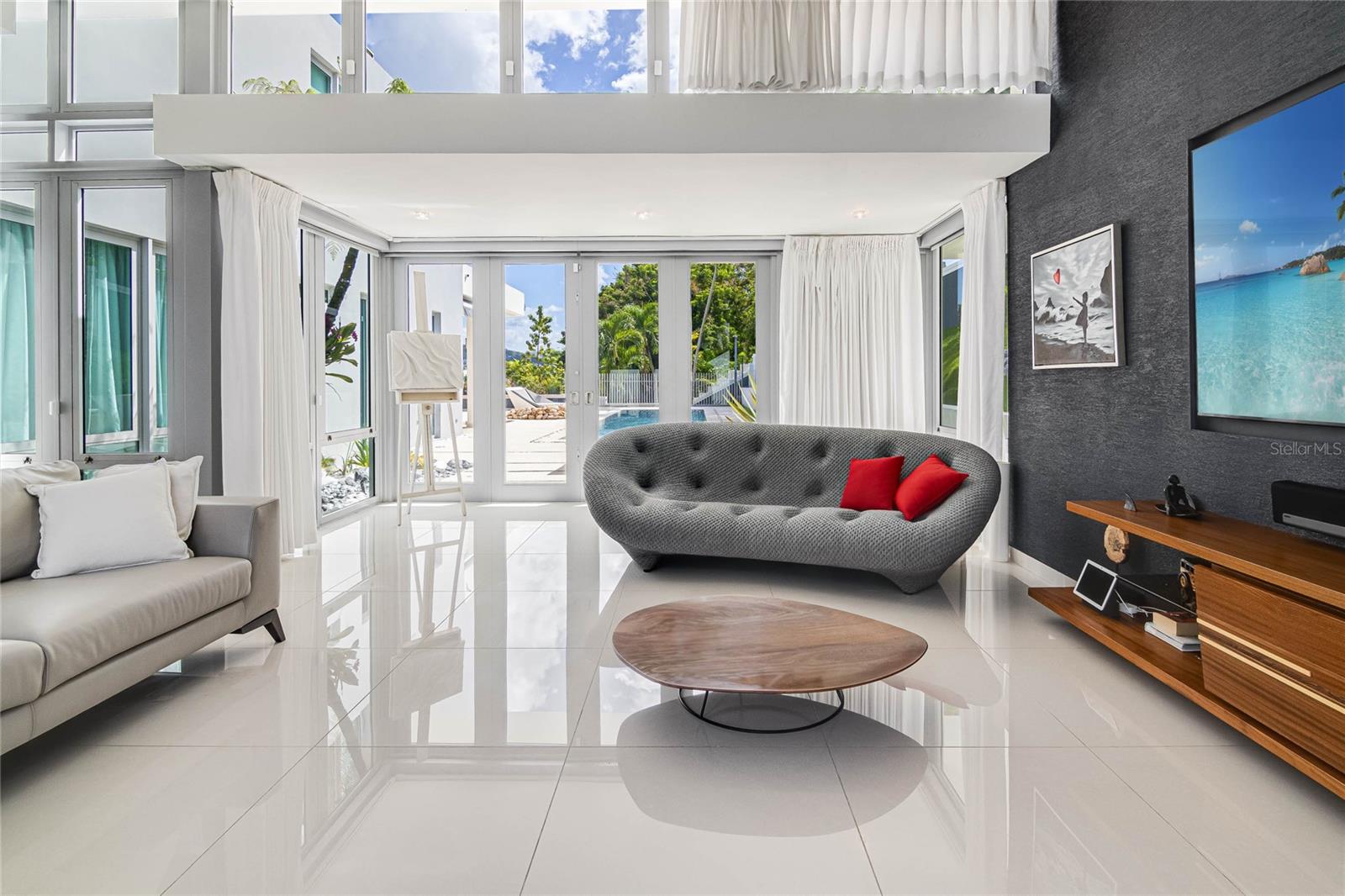 URB BALDWIN PARK - Residential