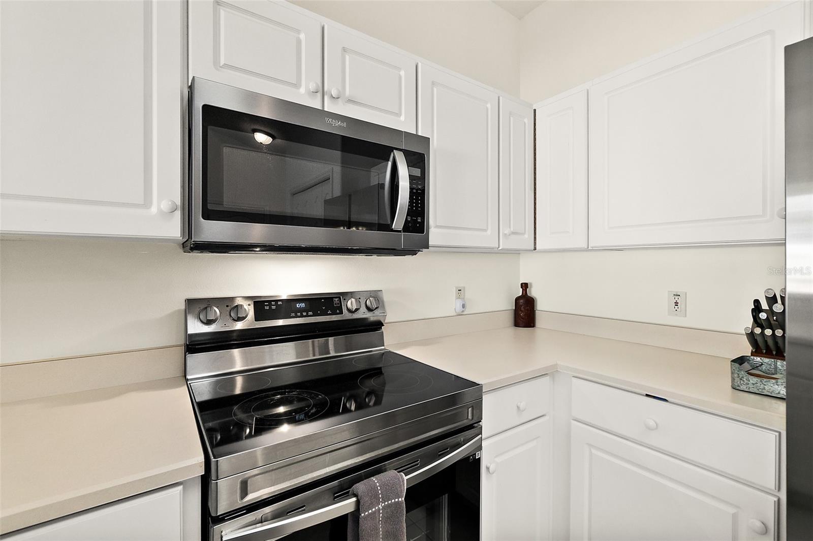 ARBOR TRACE CONDOMINIUM - Residential