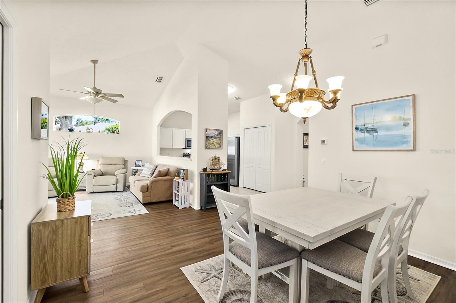 ARBOR TRACE CONDOMINIUM - Residential