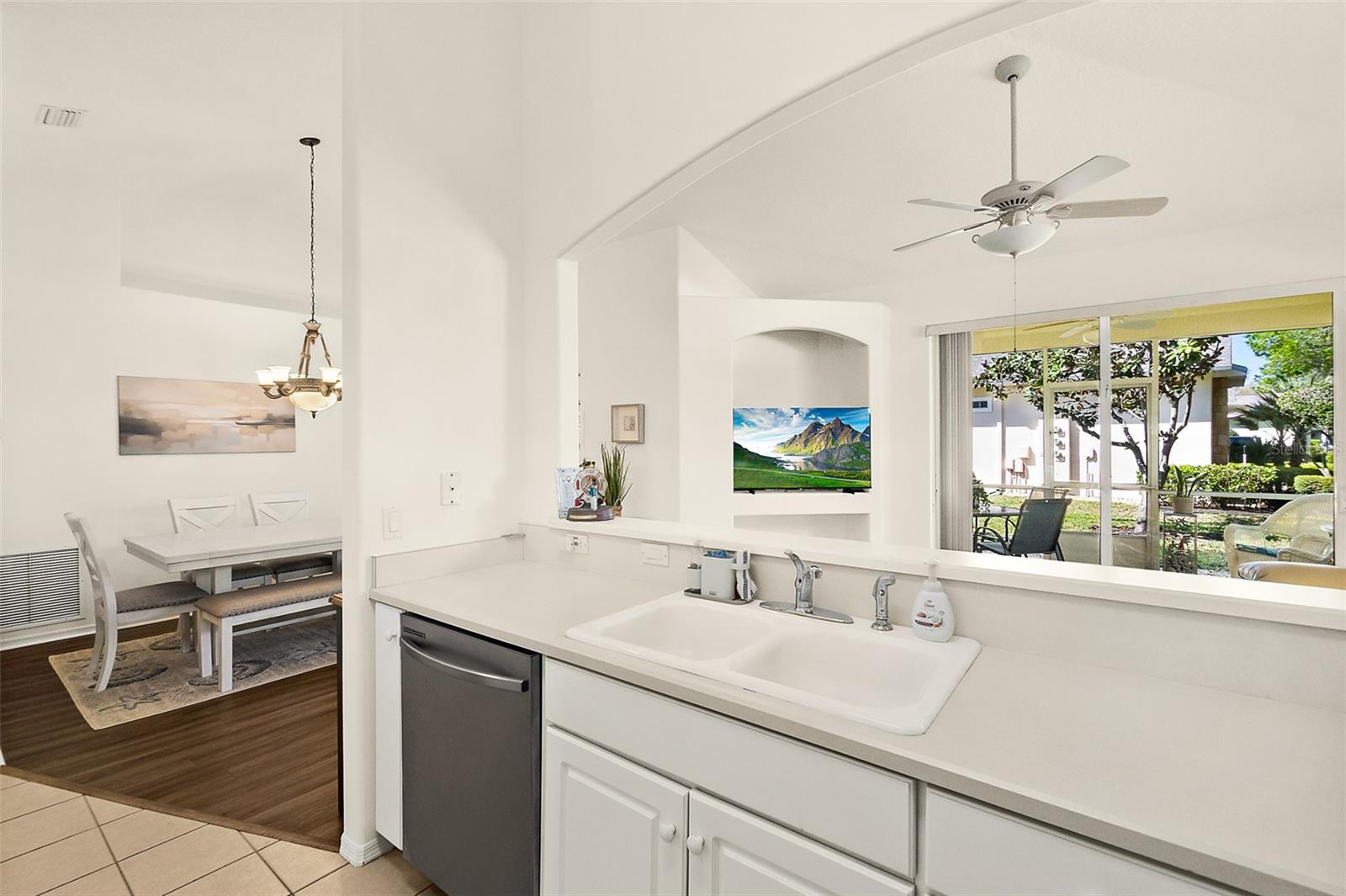 ARBOR TRACE CONDOMINIUM - Residential