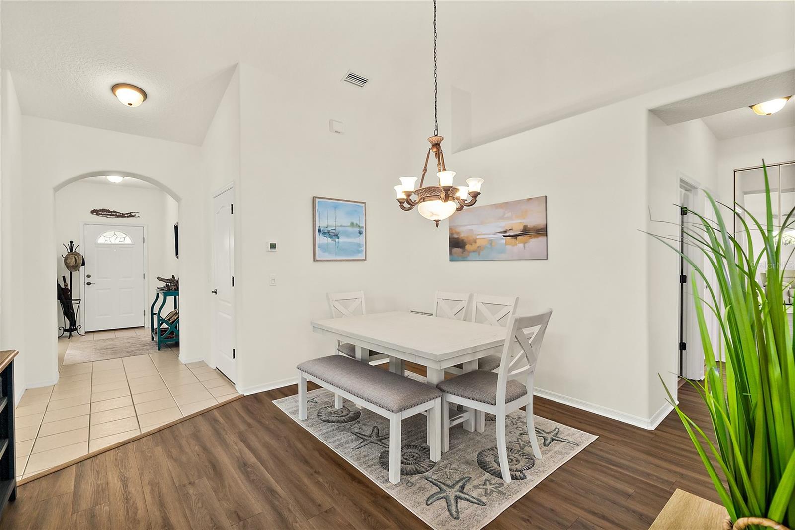 ARBOR TRACE CONDOMINIUM - Residential