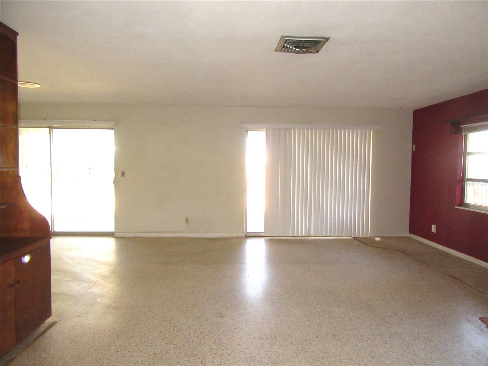 GOLFLAND OF TAMPAS NORTH SIDE - Residential