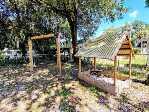 Tiny photo for 1240 Cr 463, Lake Panasoffkee, FL 33538 (MLS # G5114327)