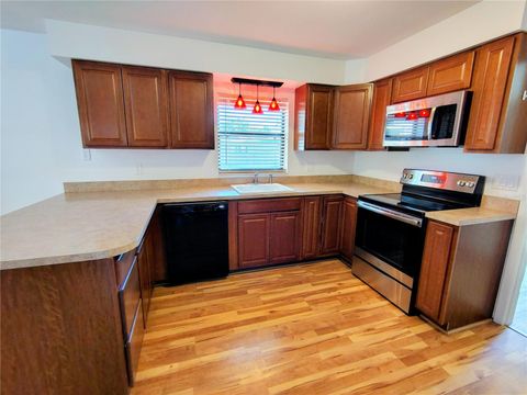 Tiny photo for 1240 Cr 463, Lake Panasoffkee, FL 33538 (MLS # G5114327)