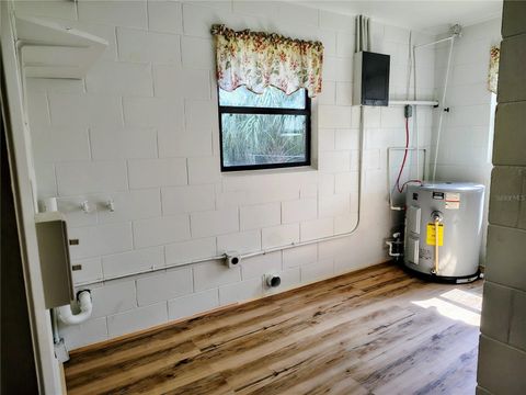 Tiny photo for 1240 Cr 463, Lake Panasoffkee, FL 33538 (MLS # G5114327)
