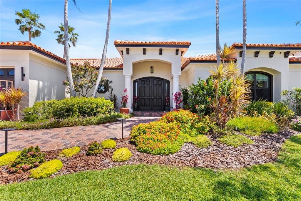 Photo of 2012 Carolina Circle NE, St Petersburg, FL 33703 (MLS # TB8375796)