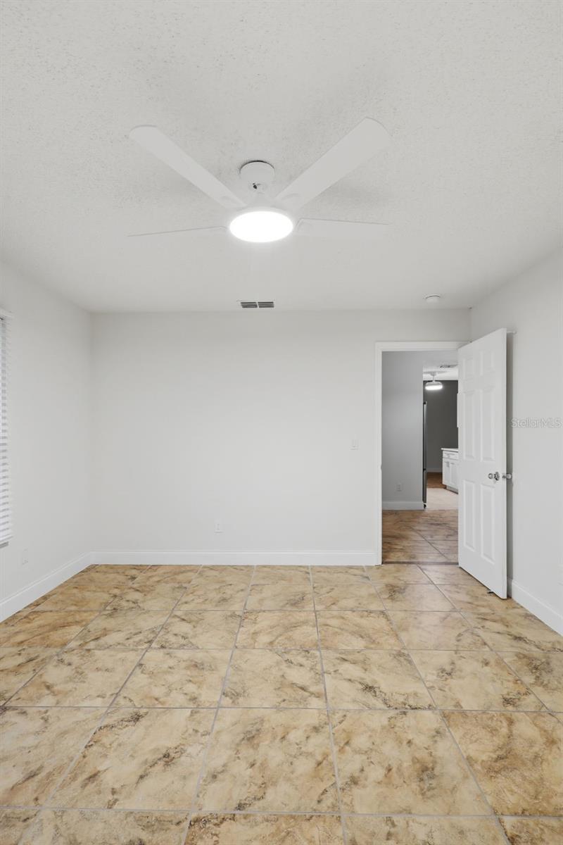 DELTONA LAKES - Residential