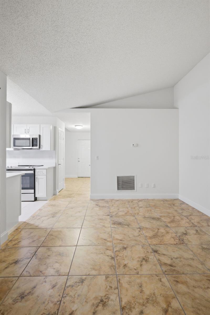 DELTONA LAKES - Residential