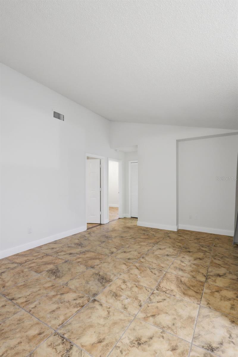 DELTONA LAKES - Residential