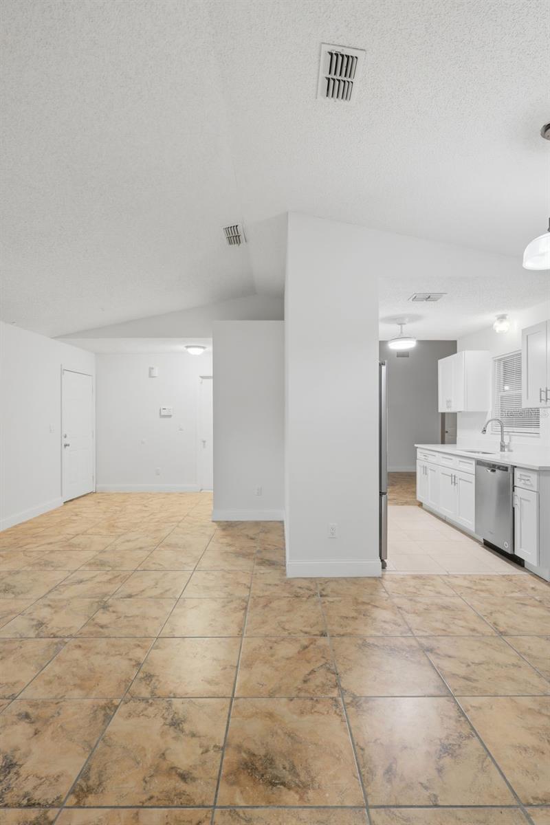 DELTONA LAKES - Residential