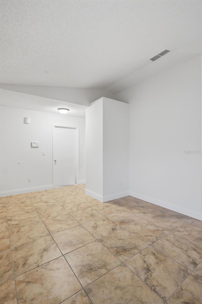 DELTONA LAKES - Residential