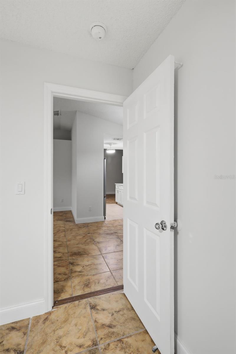 DELTONA LAKES - Residential