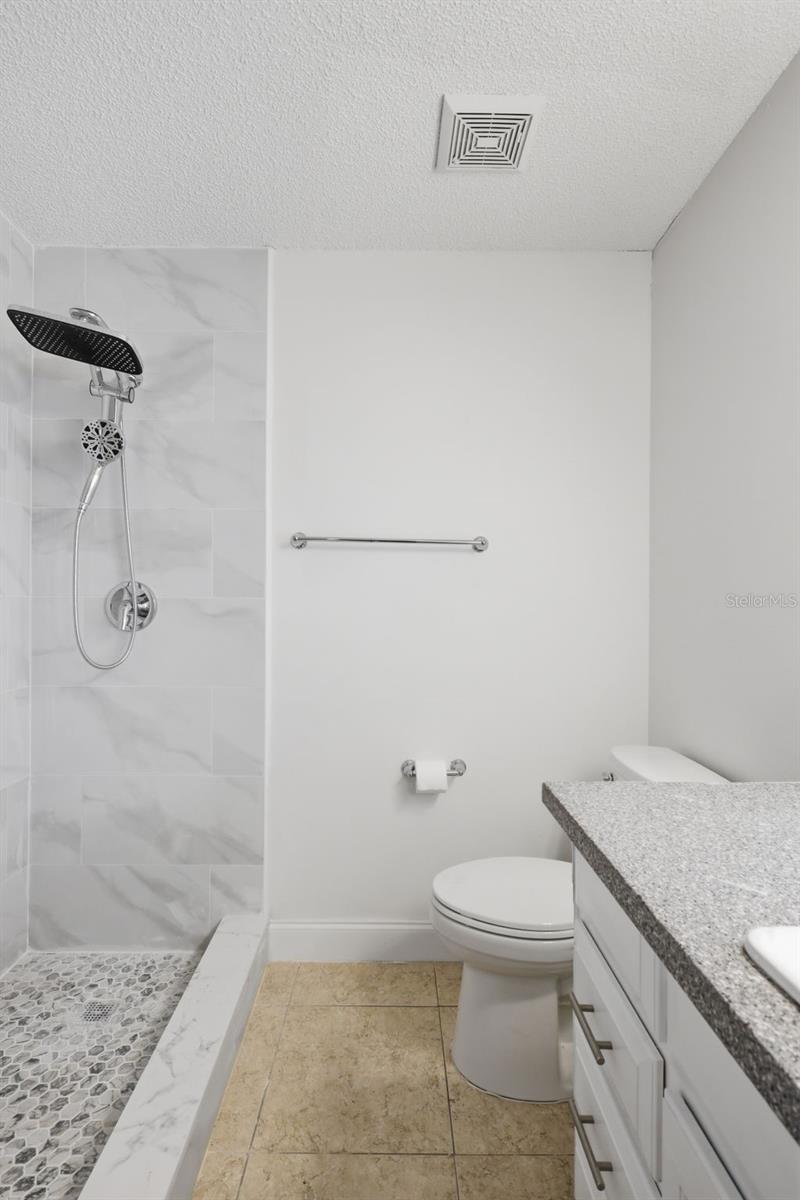 DELTONA LAKES - Residential