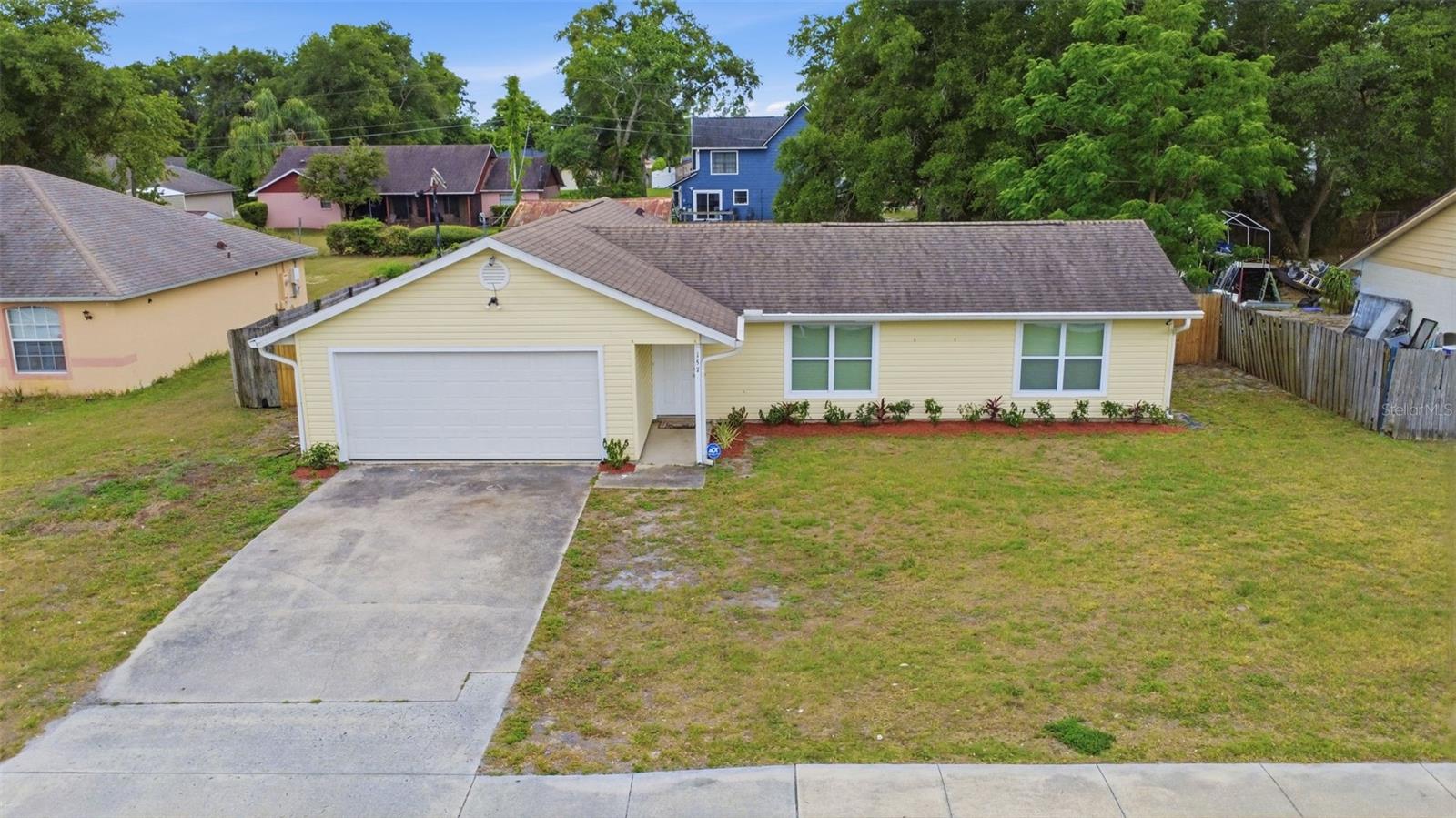 DELTONA LAKES - Residential